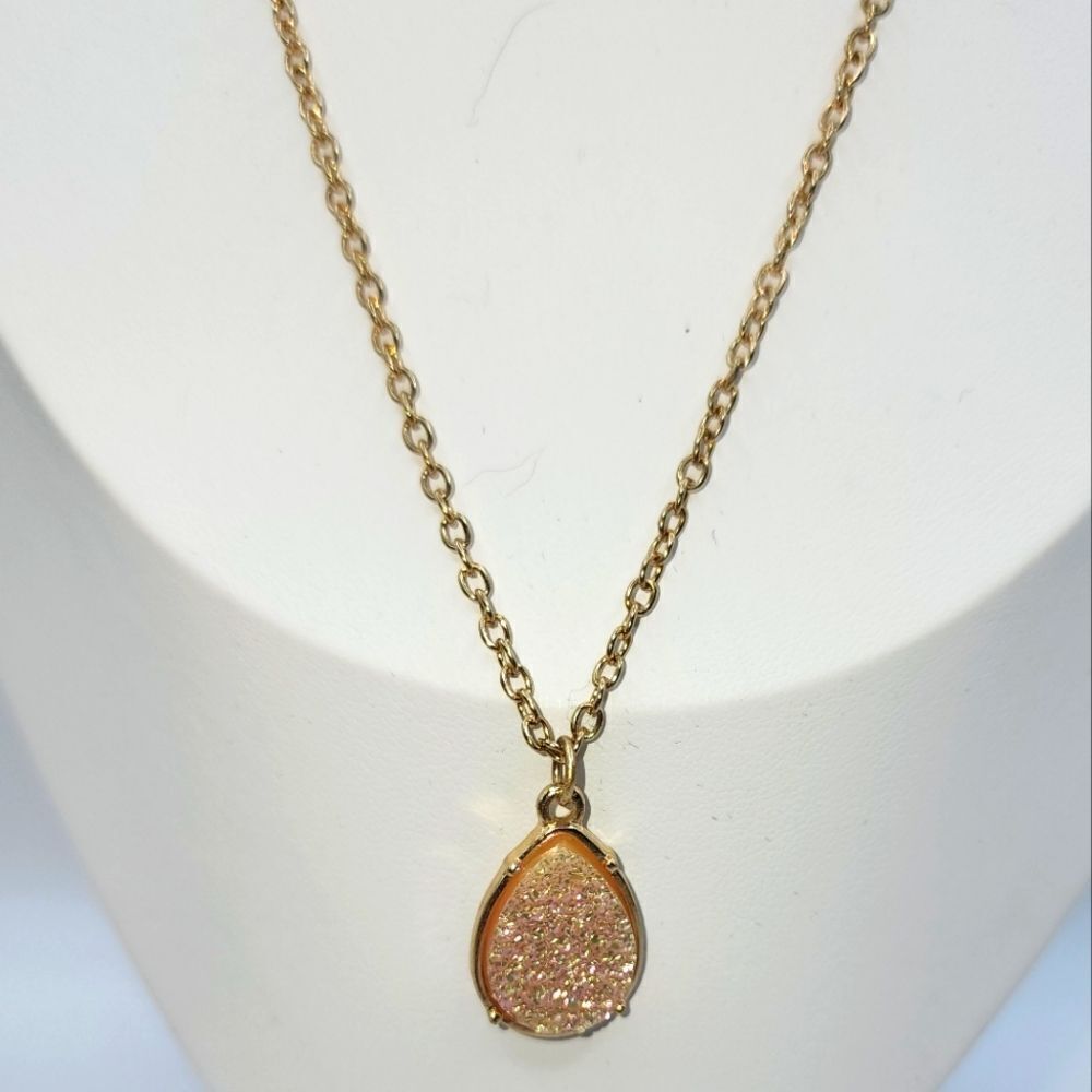 Kendra Scott KS  gold Tone Pendant Necklace In Peach Drusy Durzy